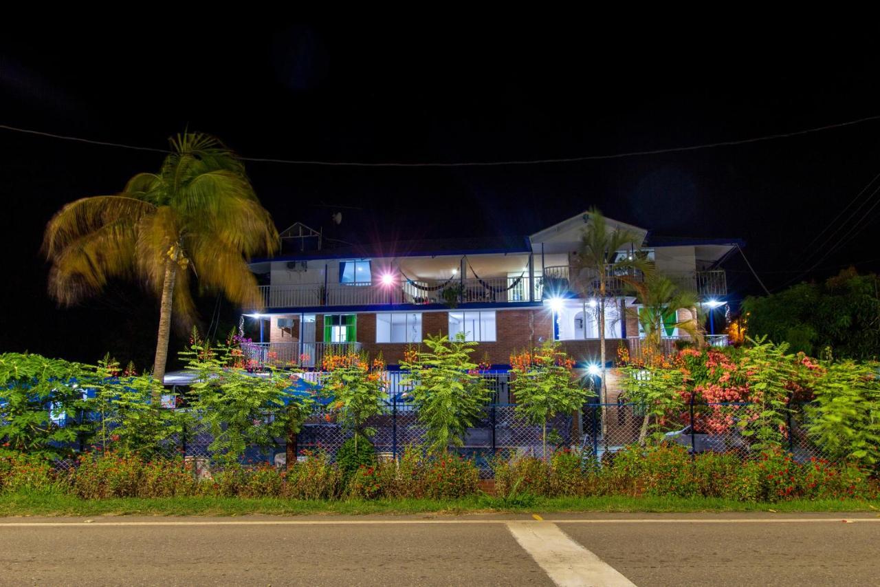Glamping Girardot & Puerta Del Sol Girardot 4*